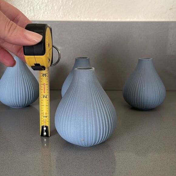 Bed Bath & Beyond | 4 Set “Frost” Chive Small Ceramic Vase - Picture 4 of 7